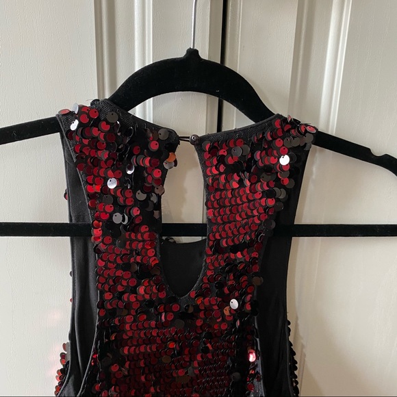 Guess sparkly party dress. Size XS. New with tags - Picture 4 of 5